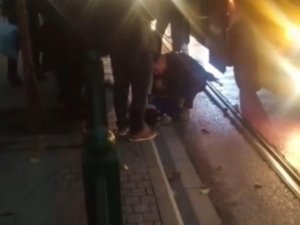 Bursa'da minibüsün çarptığı 9 yaşındaki çocuk yaralandı