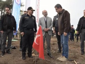 Bursa’da şehitler anısına fidan dikildi