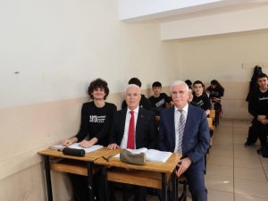 Başkan Bozbey' mezun olduğu okuldaki öğretmenlerle buluştu