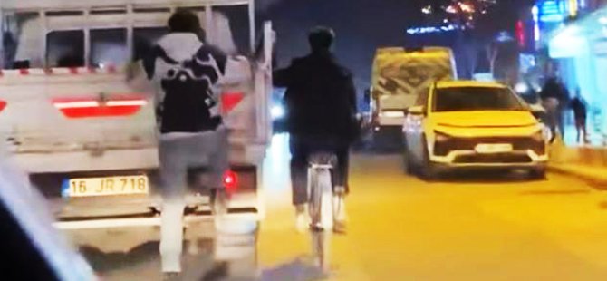 Bursa'da gençlerin tehlikeli yolculuğu kamerada