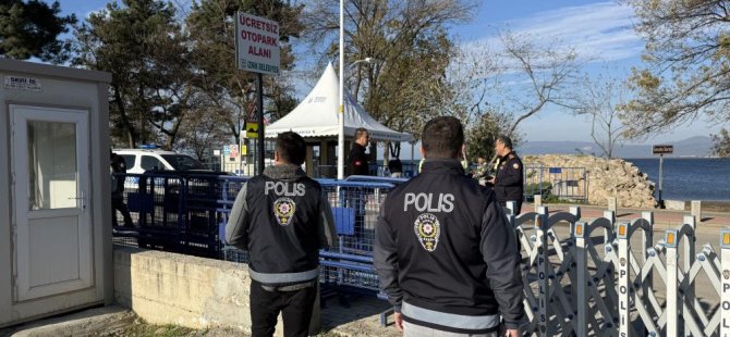 İznik Papa 14. Leo'yu bekliyor