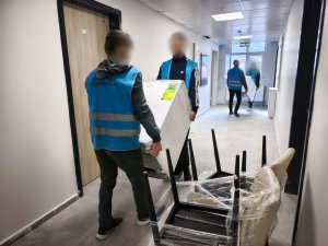 Bursa'da yükümlüler KYK yurtlarını temizledi