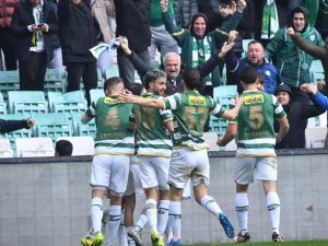 Bursaspor 3 golle 3 puanı kaptı