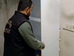 Polis, fuhuş için bekleyen 9 kadını böyle buldu
