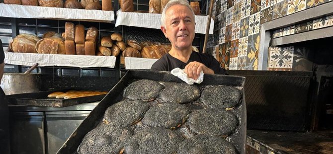 Bursa'nın ünlü pidesi artık siyah tahinle de yapılıyor
