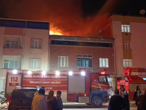 Bursa'da çatı yangını paniğe neden oldu