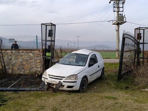 Bursa'da kaza yaptı, donmak üzereyken bulundu