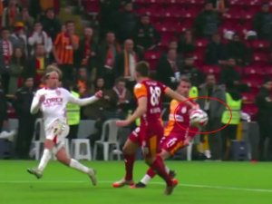 Penaltı mı değil mi? Ünlü yorumcular son noktayı koydu