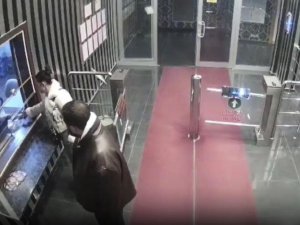 Sosyal medyadan tanıştığı kadının evine gitti: Hayatının şokunu yaşadı!