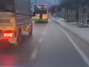 Bursa'da trafikte tehlikeli anlar