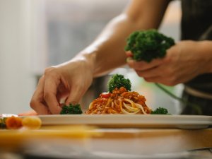 Besin tüketiminden sonra ilk 90 dakikaya dikkat