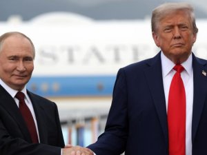Putin ve Trump, telefonda görüştü