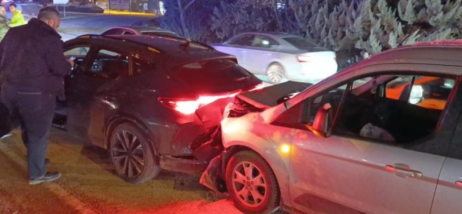 Bursa'da gizli buzlanma kazaya neden oldu! 3 kişi yaralandı