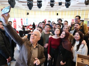 Başkan Bozbey, gençlerle geleceği konuştu