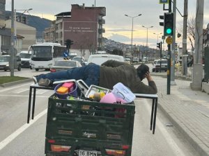 Görüntüler Bursa'dan! Tehlikeli yolculuk