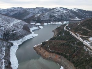 Bursa'da kar, barajlara can suyu oldu