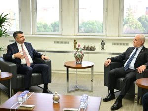 Oktay Yılmaz’dan sert tepki: "Bu saldırı demokratik değerlere aykırıdır"