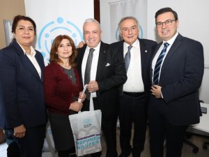 Nilüfer Belediye Başkanı Şadi Özdemir emeklilerle bir araya geldi