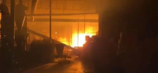 Bursa'da palet fabrikasında yangın