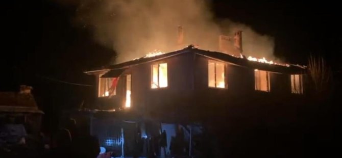 Bursa'da köy evi alevlere teslim oldu