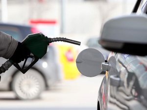 Akaryakıta okkalı zam! Psikolojik sınıra dayandı