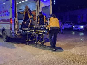 Bursa'da TIR'ın dorsesinden düşen işçi yaralandı