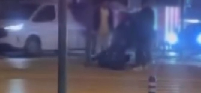 Bursa'da iki gencin sokak ortasındaki kavgası kamerada