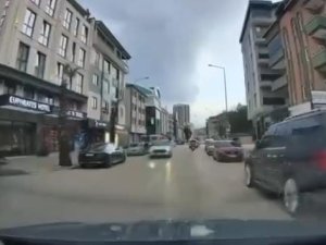 Bursa'da saniye saniye kaza! Yayaya çarptı