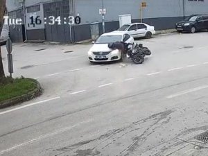 Bursa'da motosiklet sürücüsü ölümden böyle döndü