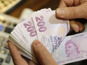 Emeklilerin maaş farkı hesaplara yattı