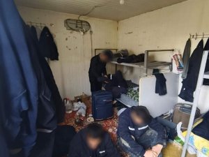 Bursa'da kaçak göçmen operasyonu! 13 kişi yakalandı