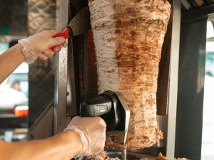 Bursa'da da şubeleri bulunan dev döner zinciri satışa çıkarıldı!