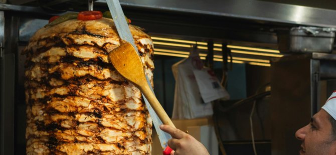 Bursa'da da şubeleri bulunan dev döner zinciri satışa çıkarıldı!