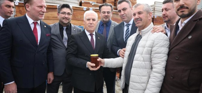 Bursa Büyükşehir'den arıcılara kovan desteği