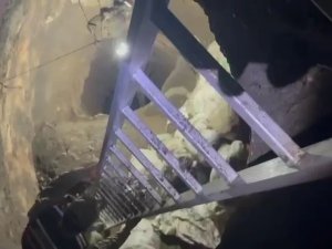 Hazine hayaliyle 40 metre derine indi, cezaevini boyladı