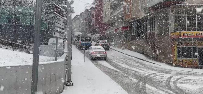 Bursa'da lapa lapa kar! Kent beyaza bürünüyor...
