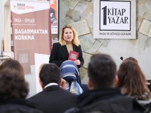 1 Kitap 1 Yazar Buluşmalarının konuğu Cansel Oruç oldu