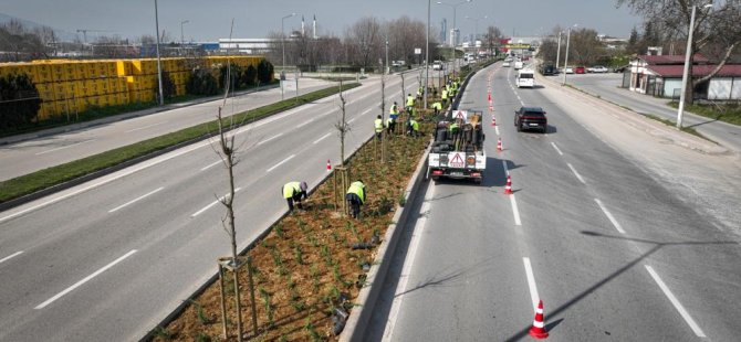 Bursa'da cadde ve bulvarlara estetik dokunuş