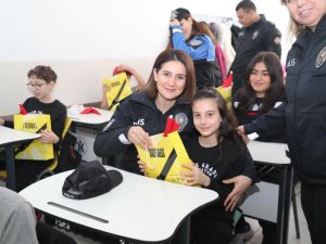 Bursa'da öğrencilere polisliği anlattılar