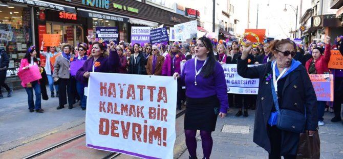 Bursalı kadınlardan özgürlük ve eşitlik yürüyüşü