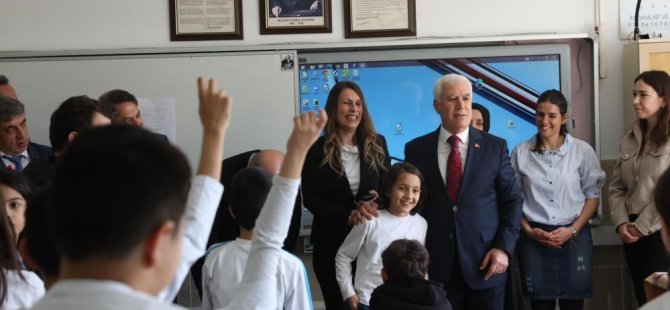 Arkadaşlarına söz verdi, Başkan Bozbey'i sınıfa getirdi