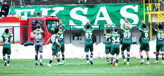 Bursaspor şampiyonluk için Kahramanmaraş'ta