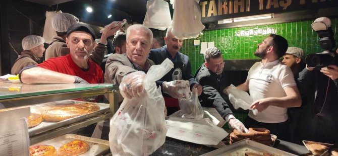 Başkan Bozbey Abdal Meydanı'nda vatandaşlarla buluştu