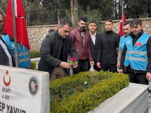 Bursa'da bayram öncesinde şehitler unutulmadı