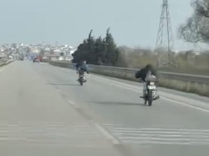 Bursa'da motor üstünde ölümüne yolculuk