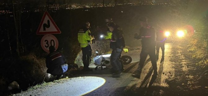 Bursa'da devrilen motosiklette can verdi