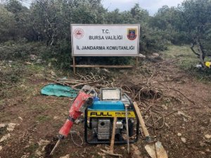 Bursa’da Jandarma 35 metrelik kaçak tüneli ortaya çıkardı