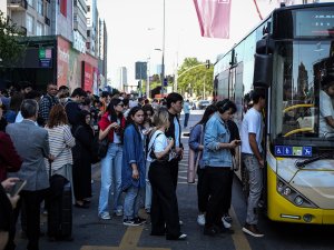 Toplu taşıma 20 ay ücretsiz oldu, kimler yararlanacak?