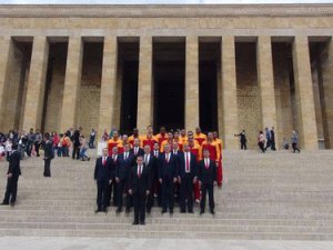 Galatasaray, kupayı Anıtkabir'e götürdü