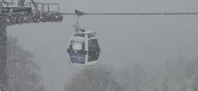 Bursa'da Nisan sürprizi! Uludağ'da kar yağışı etkili oldu